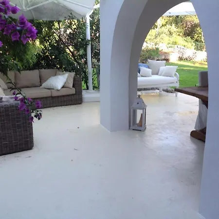 A Con Piscina A 300 M. Dal Mare Villa